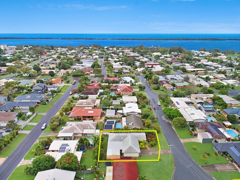 11 Cunningham Court, Golden Beach QLD 4551