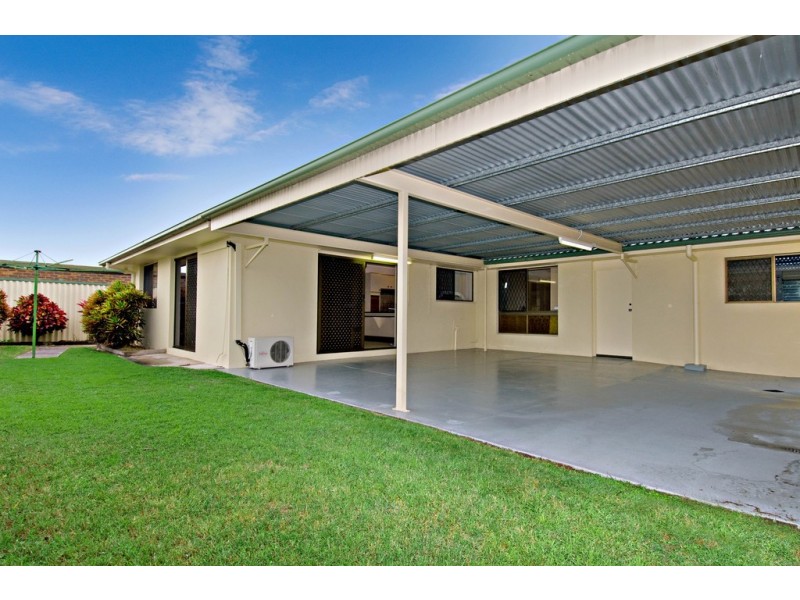 11 Cunningham Court, Golden Beach QLD 4551