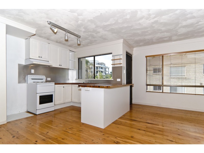 Unit 6 ‘Pleasant View’ 7 Warne Terrace, Kings Beach QLD 4551