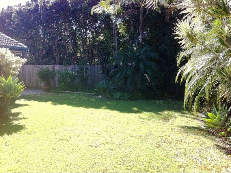 9 Sweetgum Court, Currimundi QLD 4551