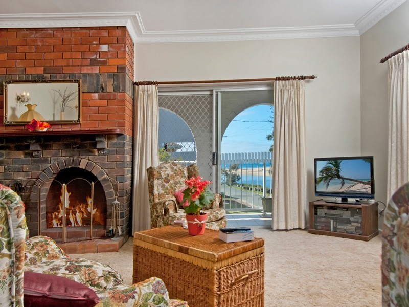 15 Elizabeth Street, Dicky Beach QLD 4551