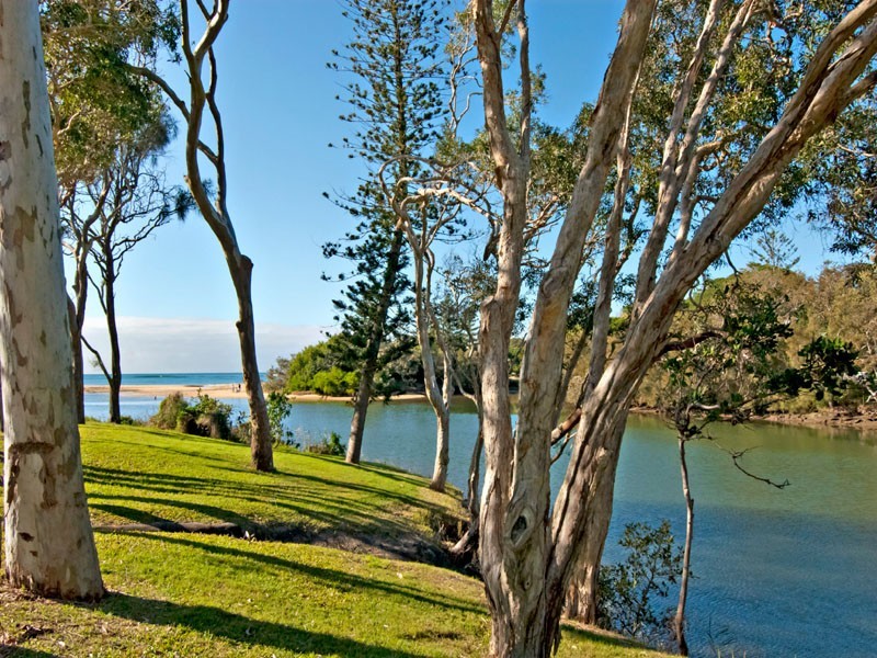 15 Elizabeth Street, Dicky Beach QLD 4551