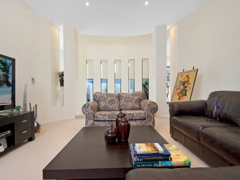 12 Rutherford Place, Pelican Waters QLD 4551