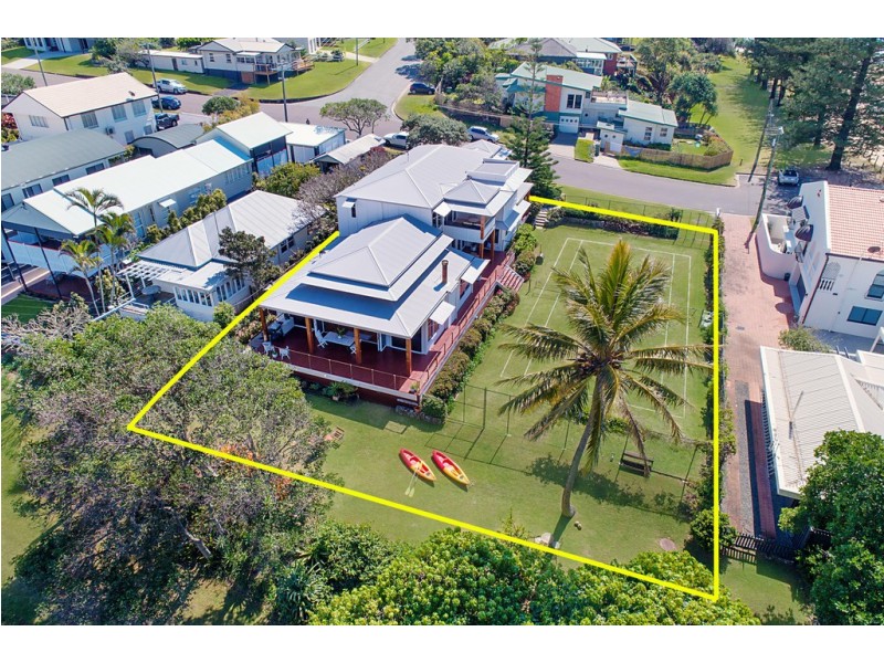 6 Cooroora Street, Dicky Beach QLD 4551