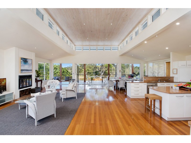 6 Cooroora Street, Dicky Beach QLD 4551