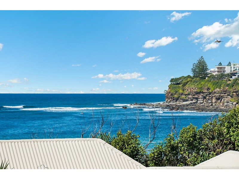 6 Cooroora Street, Dicky Beach QLD 4551