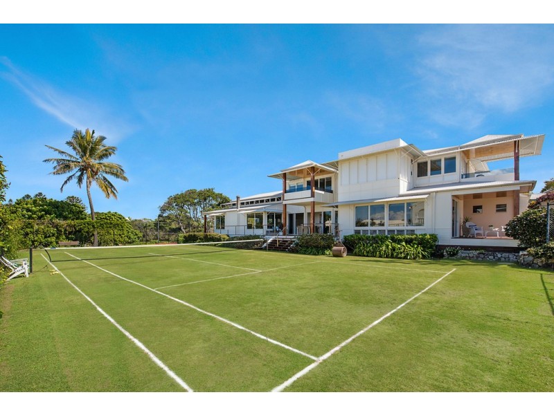 6 Cooroora Street, Dicky Beach QLD 4551