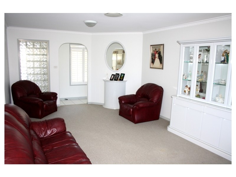 16 Sir Joseph Banks Drive, Pelican Waters QLD 4551