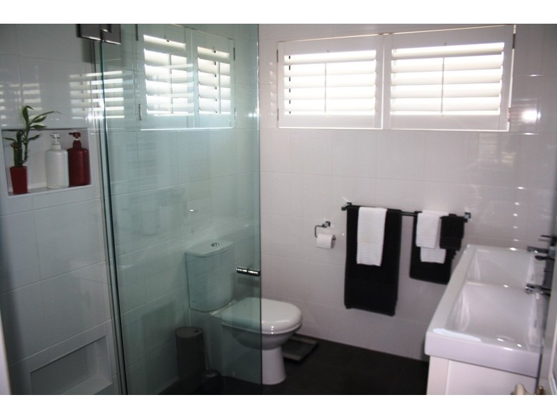 16 Sir Joseph Banks Drive, Pelican Waters QLD 4551