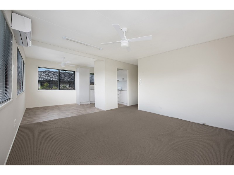 10 Wavell Avenue, Golden Beach QLD 4551