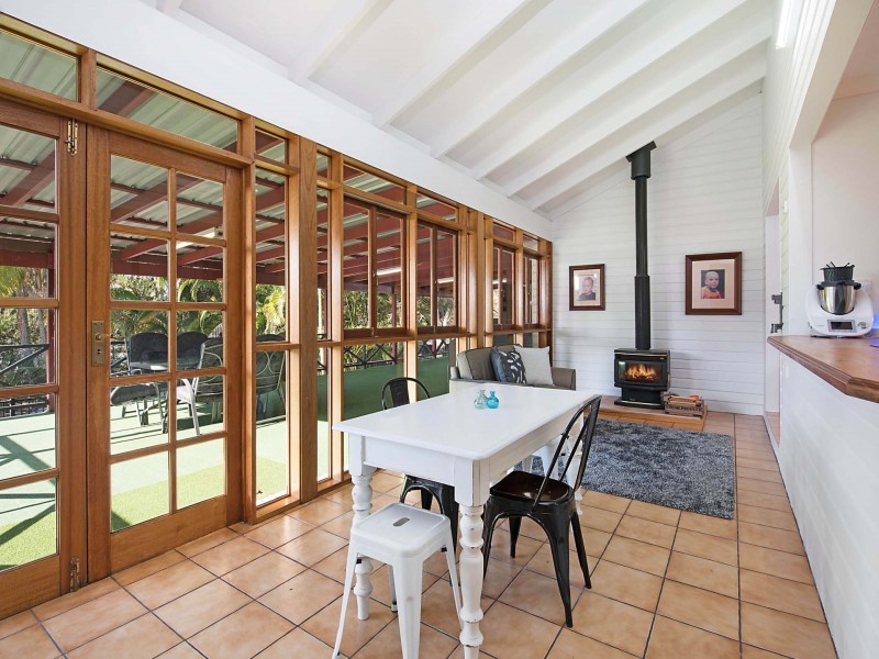 77 Pierce Avenue, Little Mountain QLD 4551