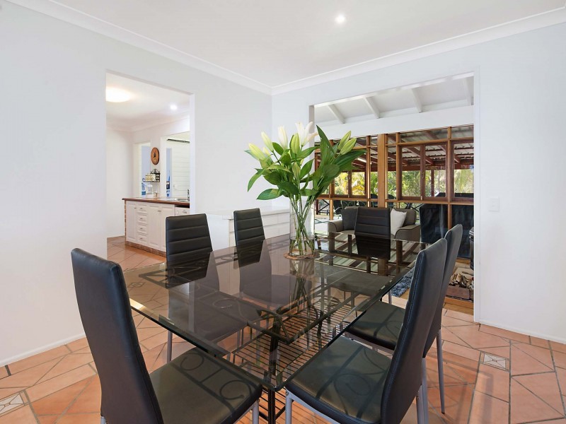 77 Pierce Avenue, Little Mountain QLD 4551