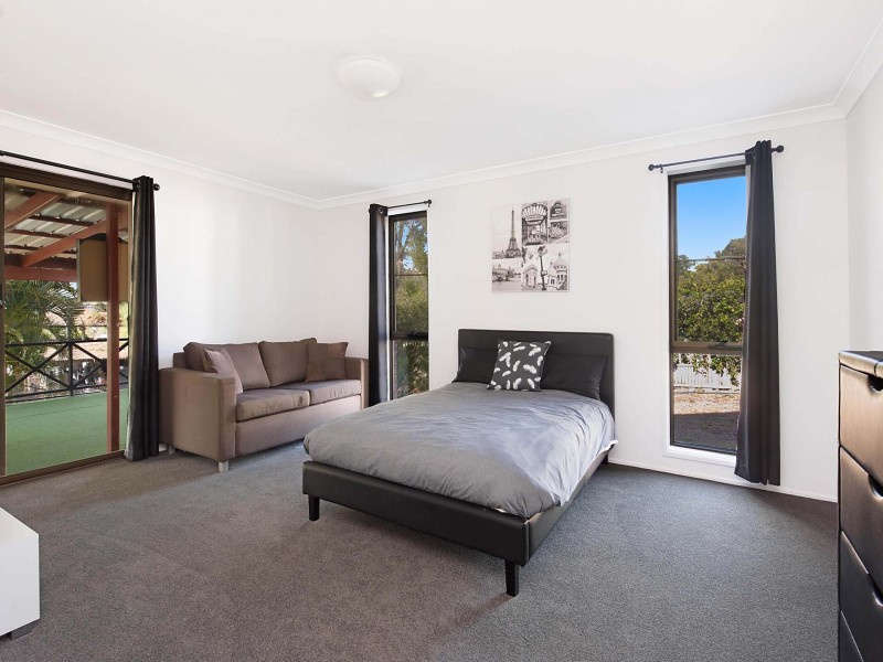 77 Pierce Avenue, Little Mountain QLD 4551