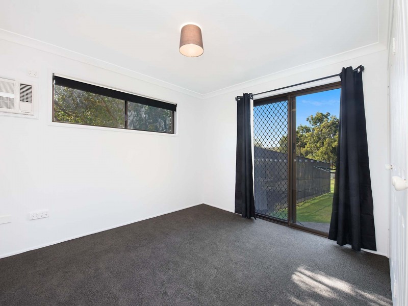 77 Pierce Avenue, Little Mountain QLD 4551