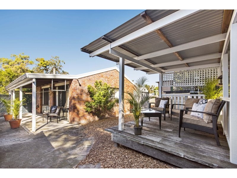 77 Pierce Avenue, Little Mountain QLD 4551