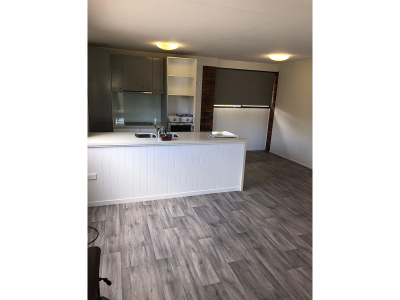 77 Pierce Avenue, Little Mountain QLD 4551