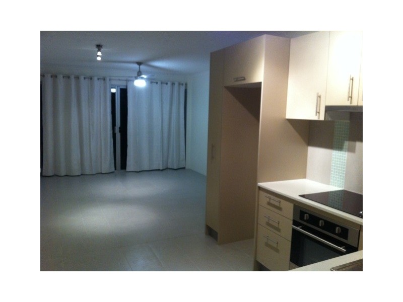 9/35 Burgess Street, Kings Beach QLD 4551