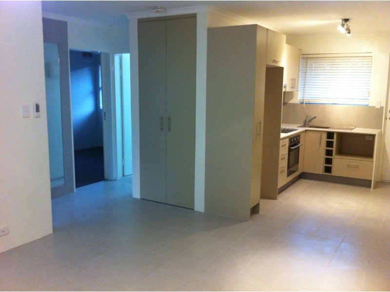 9/35 Burgess Street, Kings Beach QLD 4551