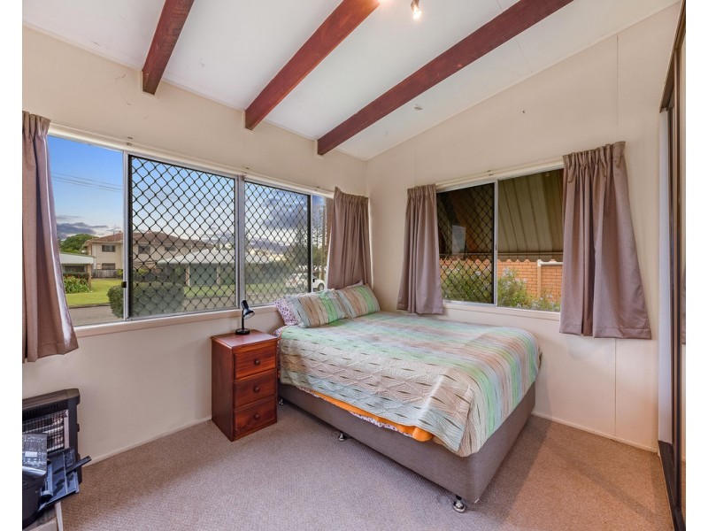 2 Roy Street, Golden Beach QLD 4551