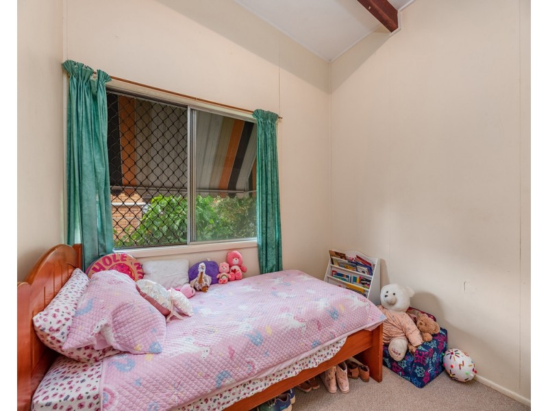 2 Roy Street, Golden Beach QLD 4551