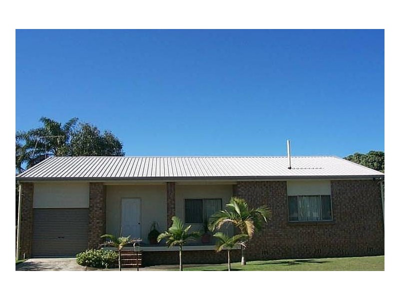 7 Montgomery Crescent, Golden Beach QLD 4551