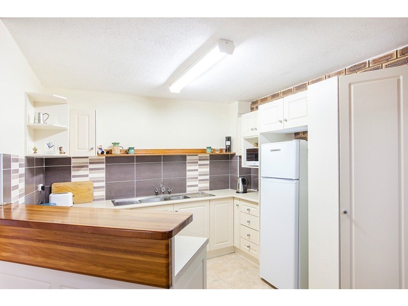Unit 3 ‘Kings Crest’ 2 Moreton Parade, Kings Beach QLD 4551