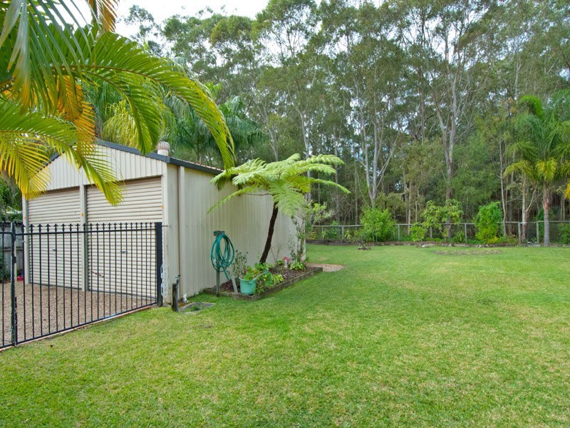 10 Phar Lap Court, Little Mountain QLD 4551