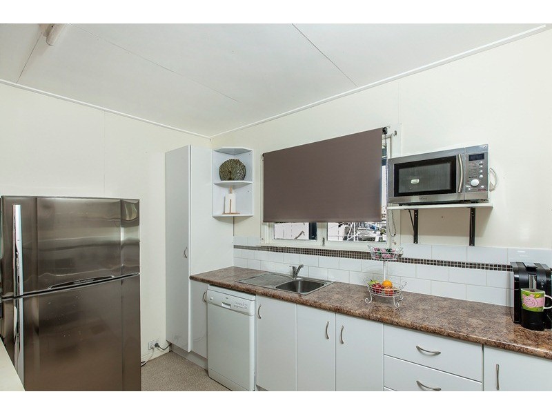 96 Westminster Avenue, Golden Beach QLD 4551