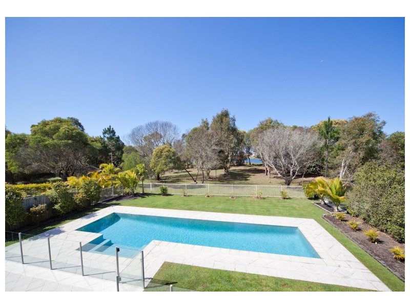 7 Edlundh Court, Pelican Waters QLD 4551