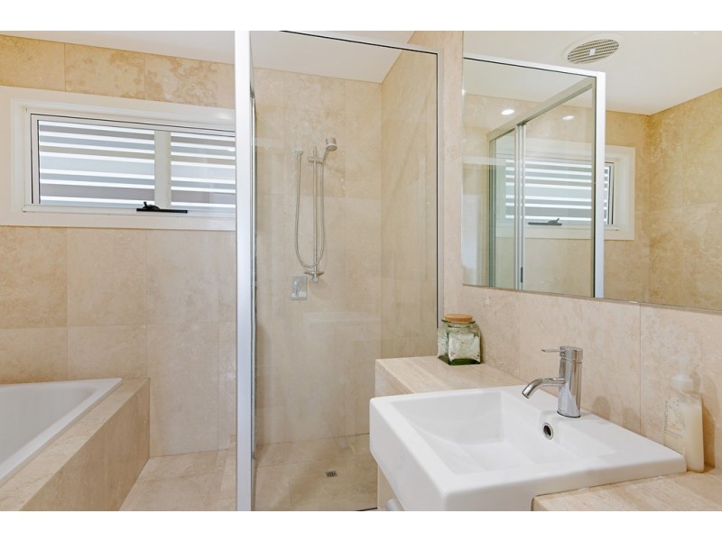 24 Victoria Terrace, Shelly Beach QLD 4551