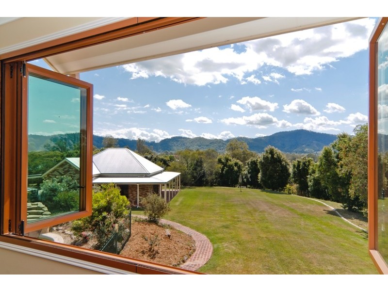 7 Stavewood Court, Highvale QLD 4520