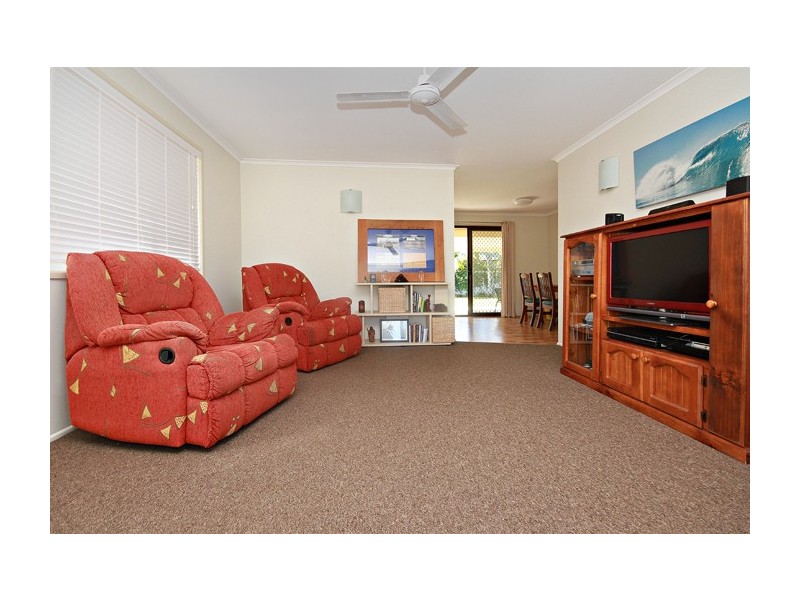 19 Pannaroo Street, Buddina QLD 4575