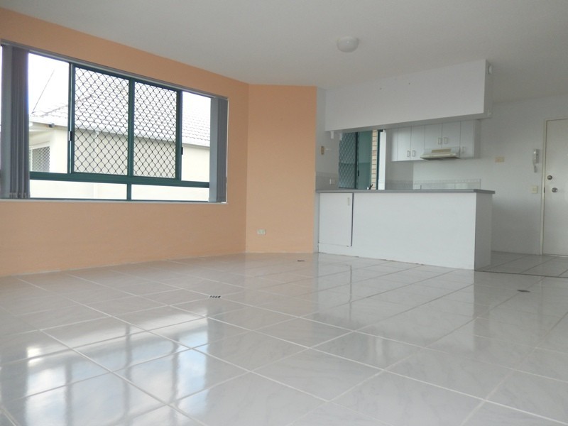 Unit 3 ‘Caribbean’ 12 Mahia Terrace, Kings Beach QLD 4551