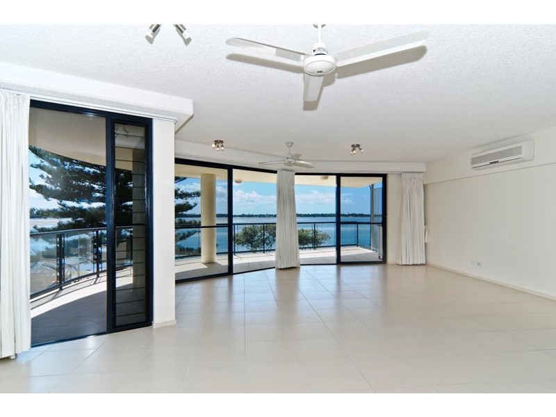 Unit 2 ‘Cabarita’ 82 Golden Beach Esplanade, Golden Beach QLD 4551
