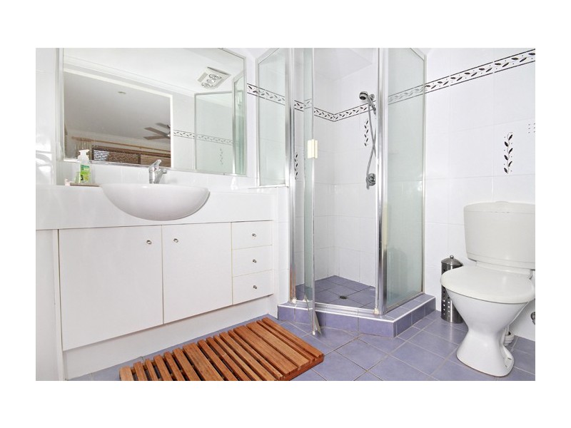 21 Sanibel Court, Kawana Island QLD 4575