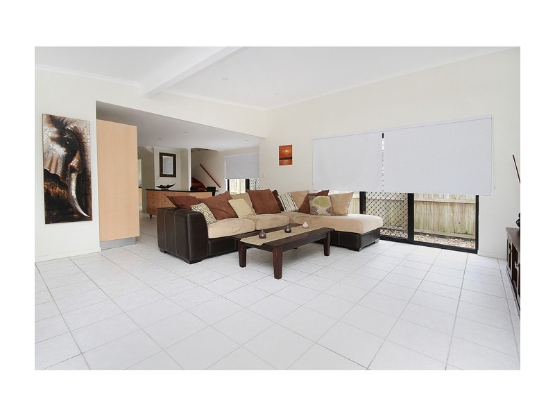 21 Sanibel Court, Kawana Island QLD 4575