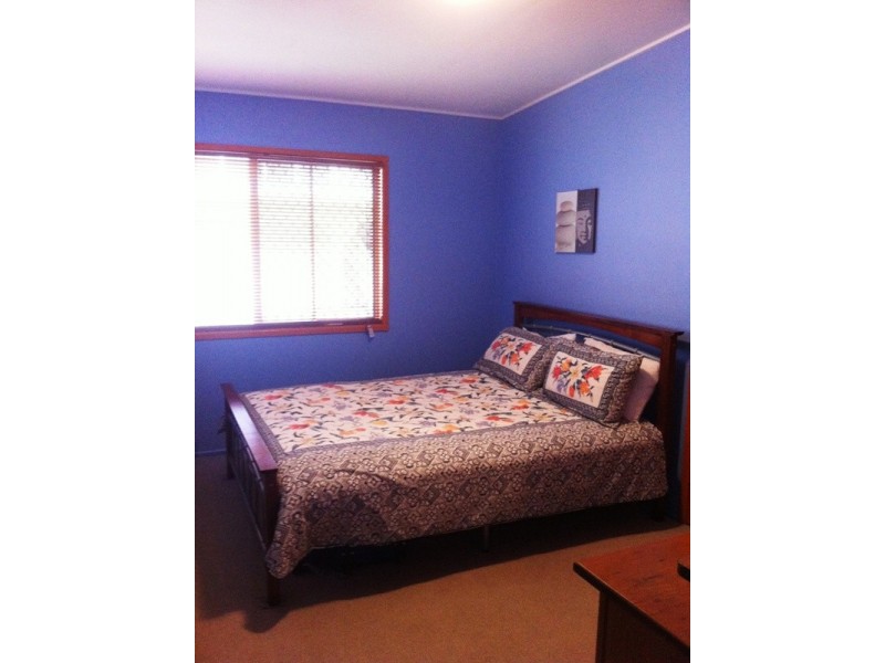 4 Upper Gay Terrace, Kings Beach QLD 4551