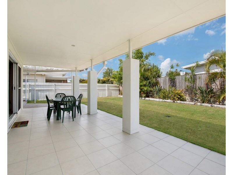 4 Reef Court, Birtinya QLD 4575