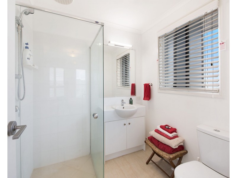 4 Reef Court, Birtinya QLD 4575