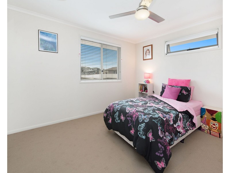 4 Reef Court, Birtinya QLD 4575
