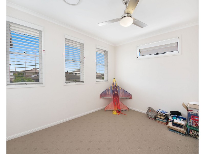 4 Reef Court, Birtinya QLD 4575
