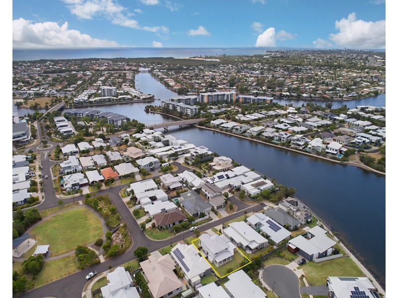4 Reef Court, Birtinya QLD 4575