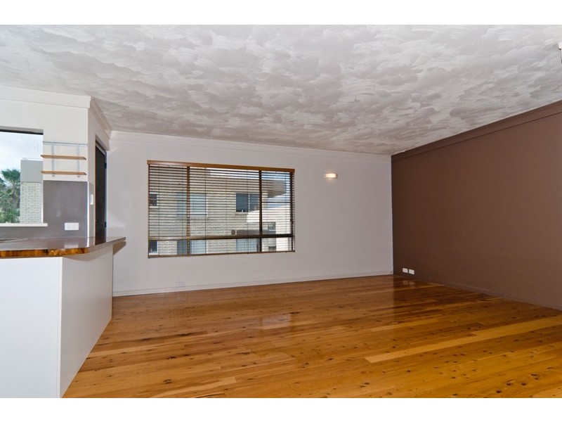 Unit 6/7 Warne Terrace, Kings Beach QLD 4551