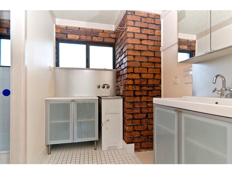 Unit 6/7 Warne Terrace, Kings Beach QLD 4551