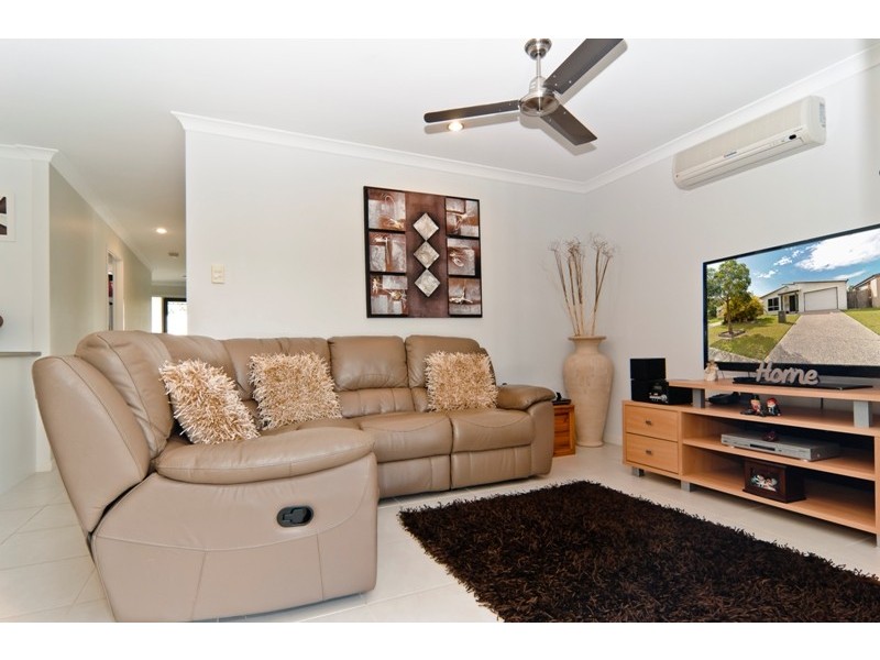 10 Huntley Place, Caloundra West QLD 4551