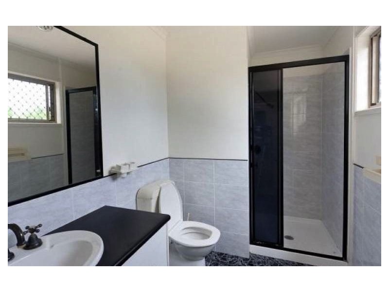 2 Lorinya Court, Battery Hill QLD 4551