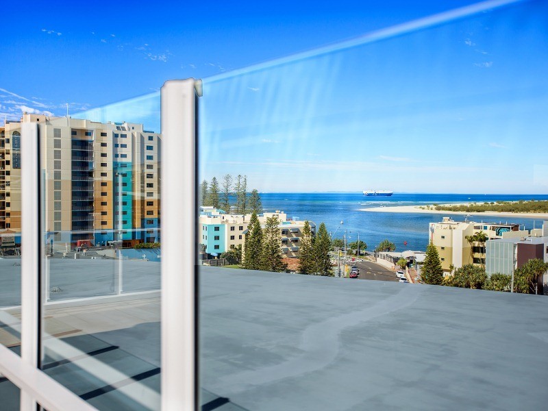 Unit 306 ‘Ocean Views Resort’ 115 Bulcock Street, Caloundra QLD 4551