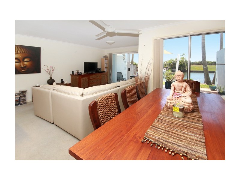 Unit 6 ‘Tokara Quays’ 52 Naroon Crescent, Wurtulla QLD 4575