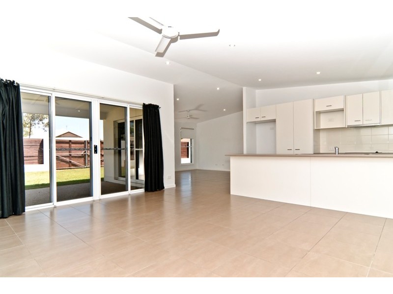 25 Alicia Circuit, Little Mountain QLD 4551