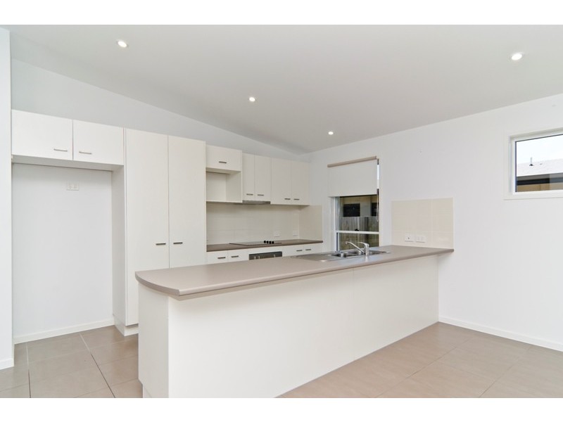 25 Alicia Circuit, Little Mountain QLD 4551